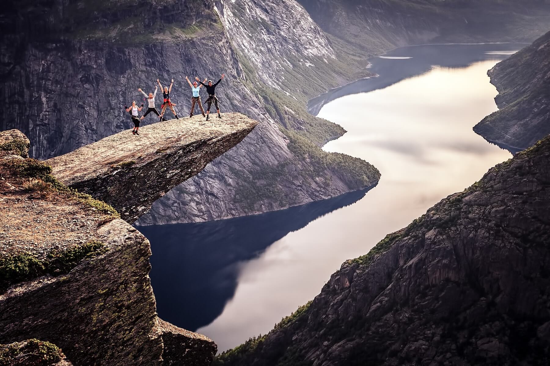 Découvrir la Norvège lieux d'intérêt Trolltunga